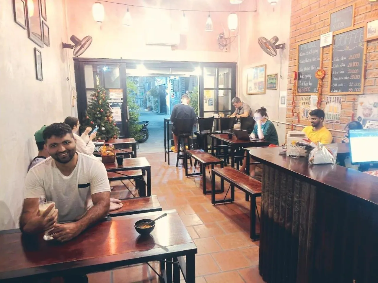 T Zone Hostel - Quiet Place, Near China Town,Ho Thi Ky Street Food,Cafe,Beer Ho Chi Minh City